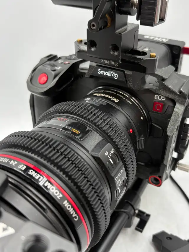 Canon EOS R5 C Camera with Cage, Light, Battery Pack, Case, etc. - Photo 6