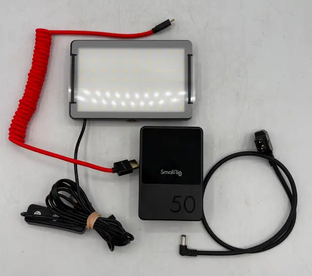 Canon EOS R5 C Camera with Cage, Light, Battery Pack, Case, etc. - Photo 7