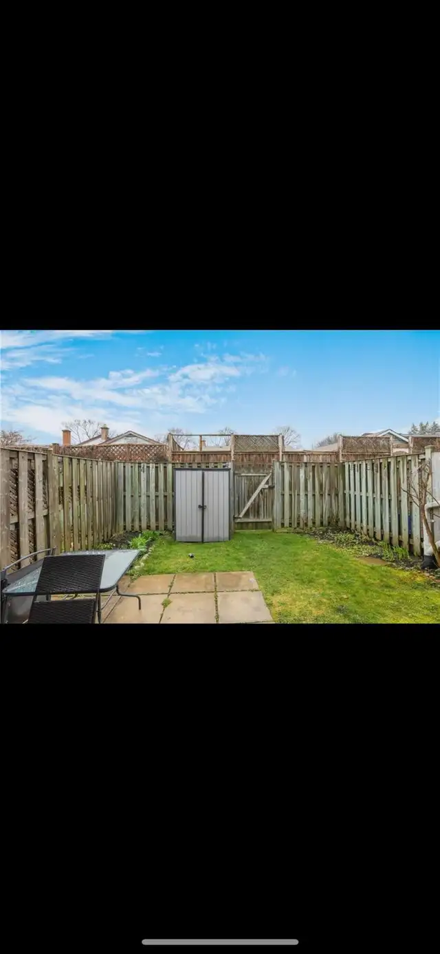 3br   1.5 bathroom townhouse available for rent Kitchener - Photo 10