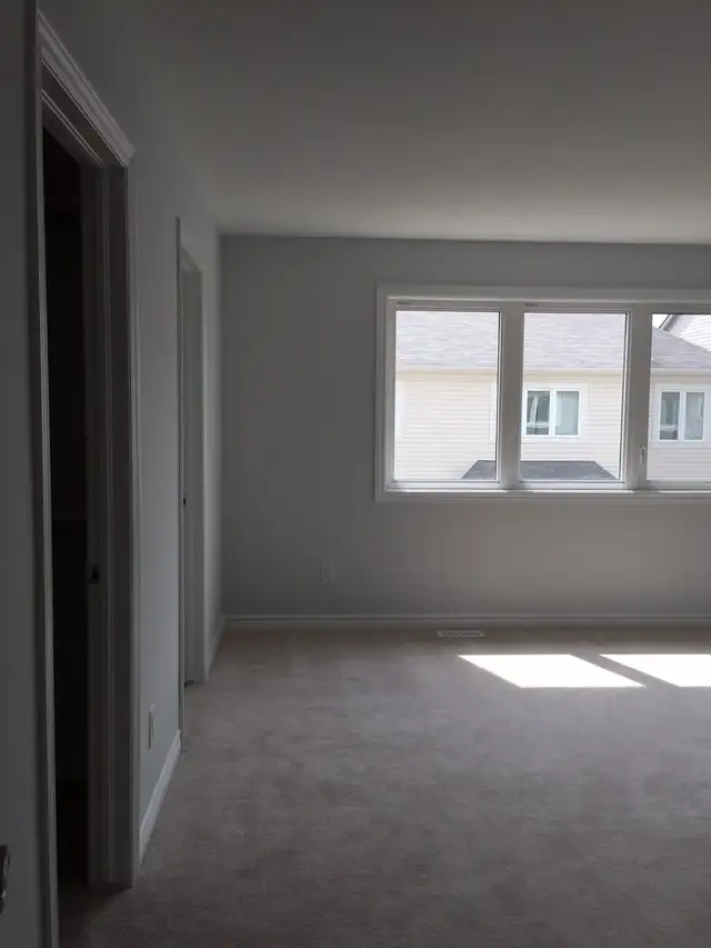 534 Millars Sound Way: 4 Bedroom (Barrhaven) - Photo 8