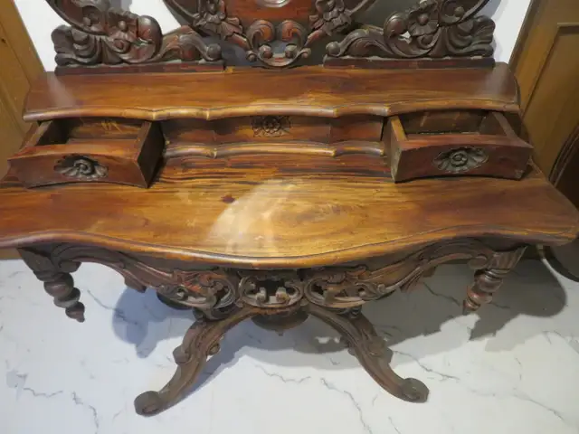 Antique Mirror Table - Photo 2