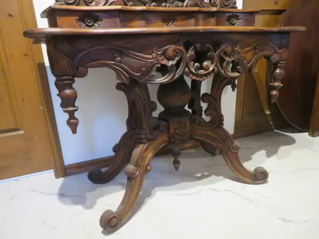 Antique Mirror Table - Photo 4