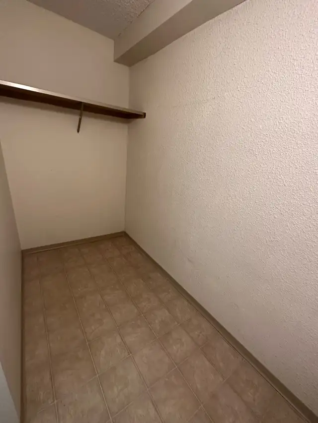 Downtown Calgary Condo - Photo 9