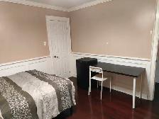 Room for rent walking to Erin Mills Town Centr - Photo 2