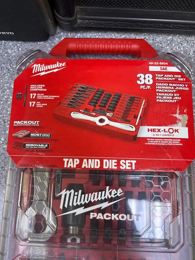 Milwaukee 49-22-5604 38 Pcs Tap & Die Set New - Photo 2