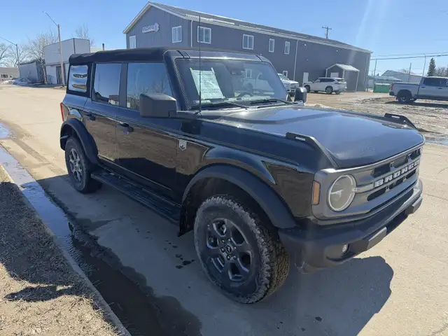 2022 Ford Bronco Big Bend - Photo 2