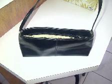 BEAU SAC À MAIN ALDO EN VRAI CUIR NOIR, 9'LARGEx4'HAUT: $10.00