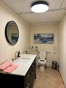 Wellness-Focused Studio Space for Rent – 371 Danforth Ave - Photo 4