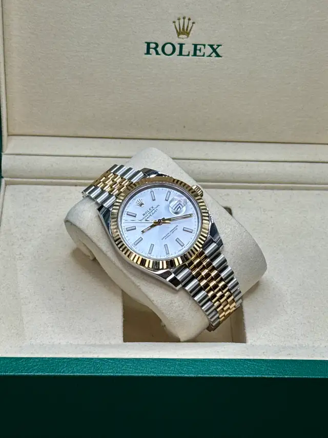 2025 Rolex Datejust 41 Two Tone 126333 - Photo 2
