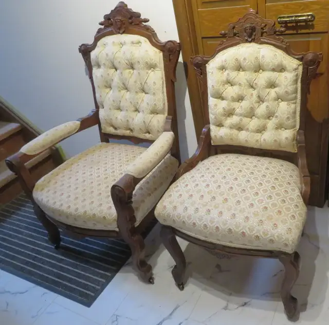Antique Queen Ann chair set - Photo 4