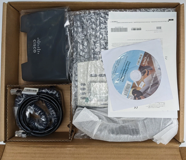LINKSYS SPA921 SIP IP PHONE in box with Power Cord - Photo 3