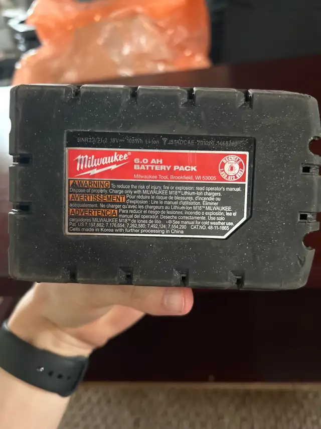 2 Milwaukee batteries (M18 XC6.0 and XC5.0) - Photo 2
