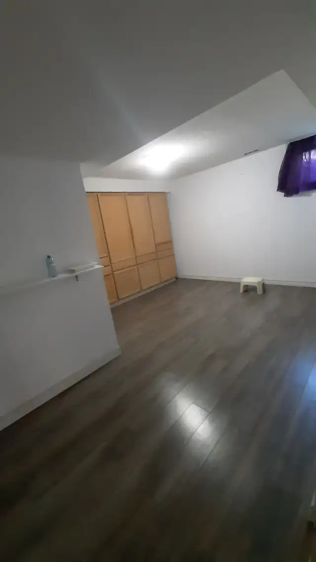 Room for Rent (Available Now) - Photo 5