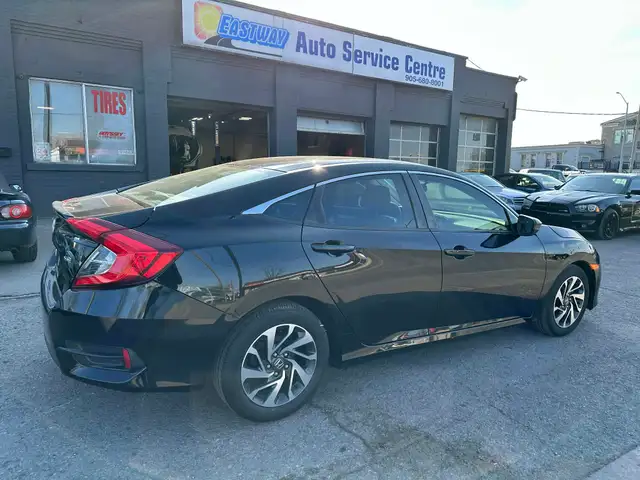 2018 Honda Civic Sedan SE - Photo 3