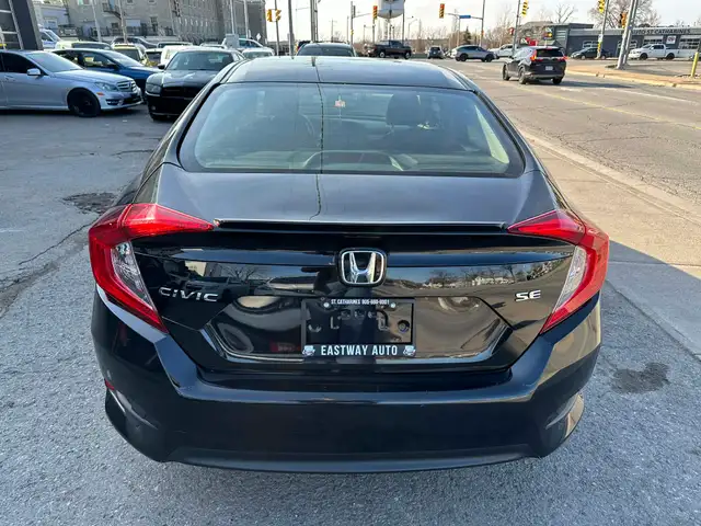 2018 Honda Civic Sedan SE - Photo 4