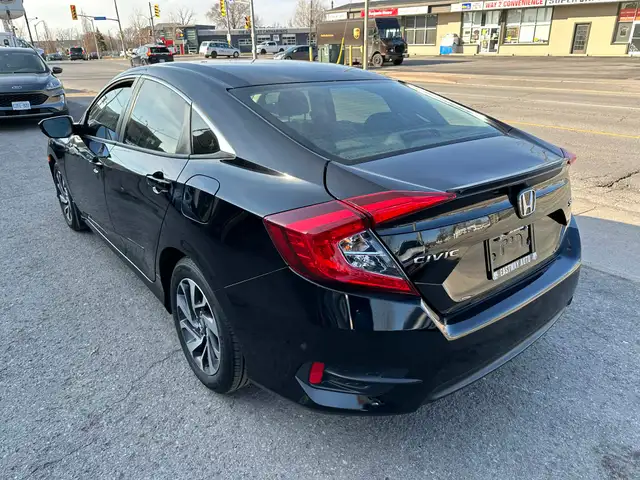 2018 Honda Civic Sedan SE - Photo 5