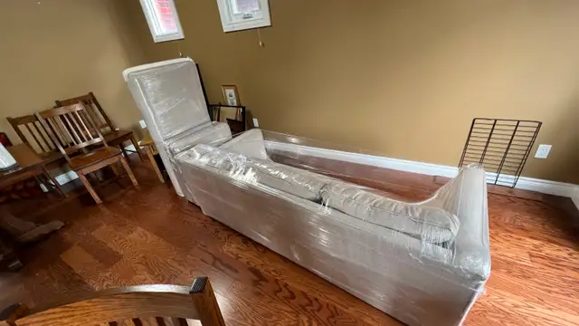 10% OFF LABOUR – 5★ Rated Movers | Affordable Premium Service - Photo 5