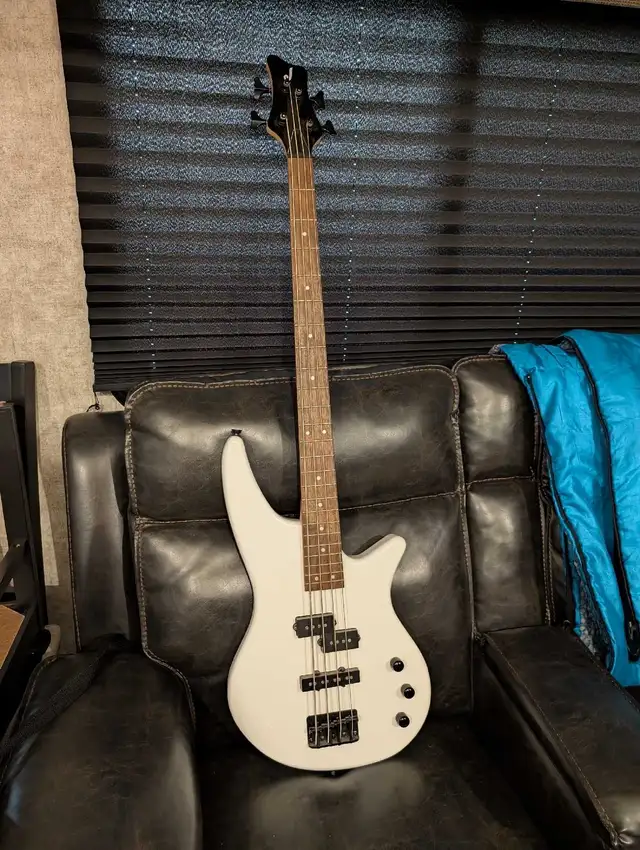 Jackson Bass Guitar
