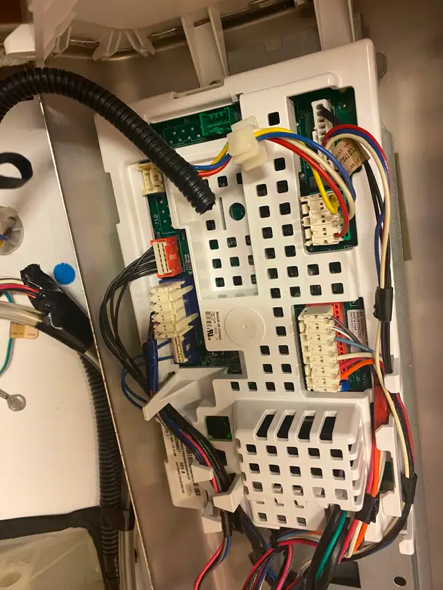 Washer, dryer, fridge stove repair - Photo 4