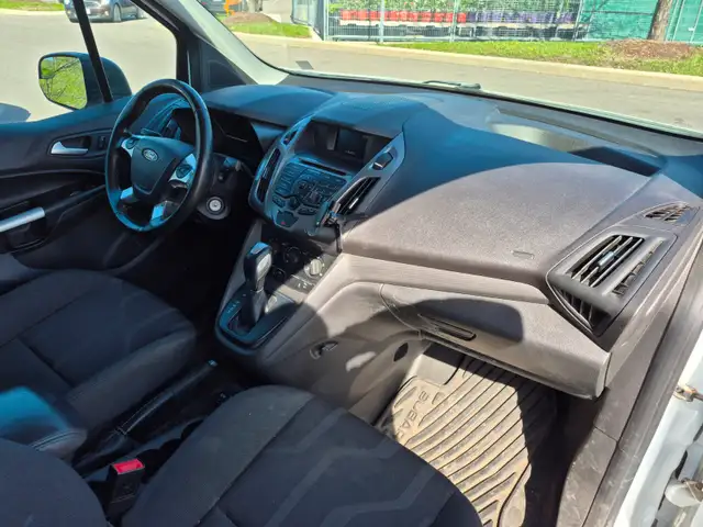 2017 Ford Transit Connect - Photo 8