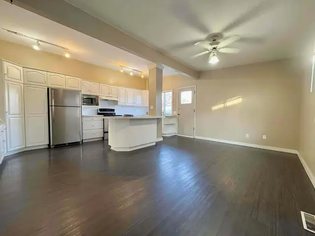 HOUSE FOR RENT – HIGHLAND PARK - Photo 3