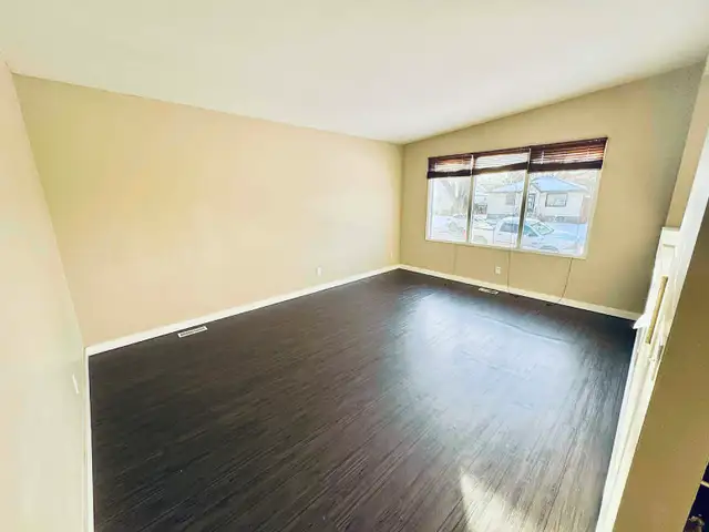 HOUSE FOR RENT – HIGHLAND PARK - Photo 4