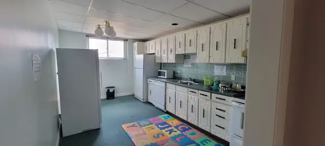 bright large room for rent - Photo 5