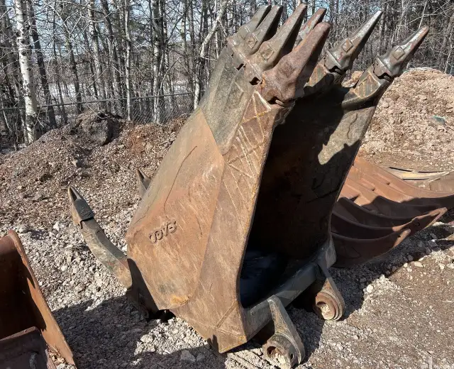 CONCRETE - ROCK ON SITE  EXCAVATING & CRUSHING EQUIPMENT - Photo 23