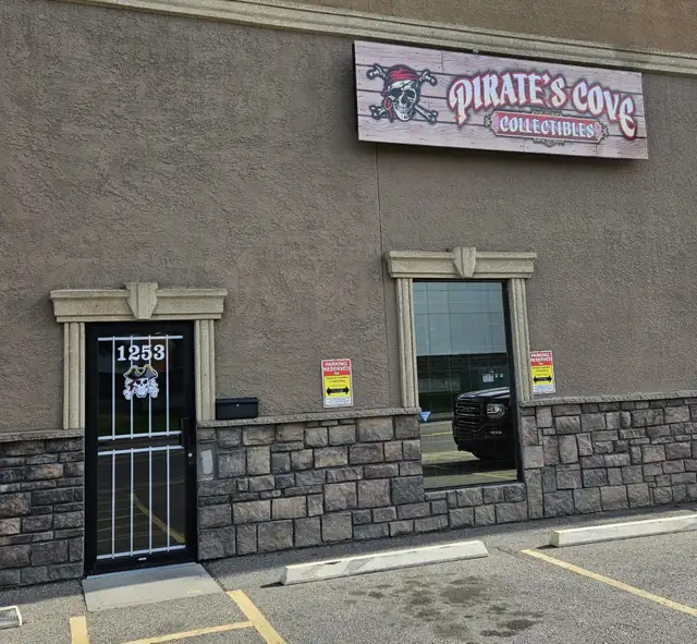 Hot Toys Hawkeye Kate Bishop Statue - Photo 2