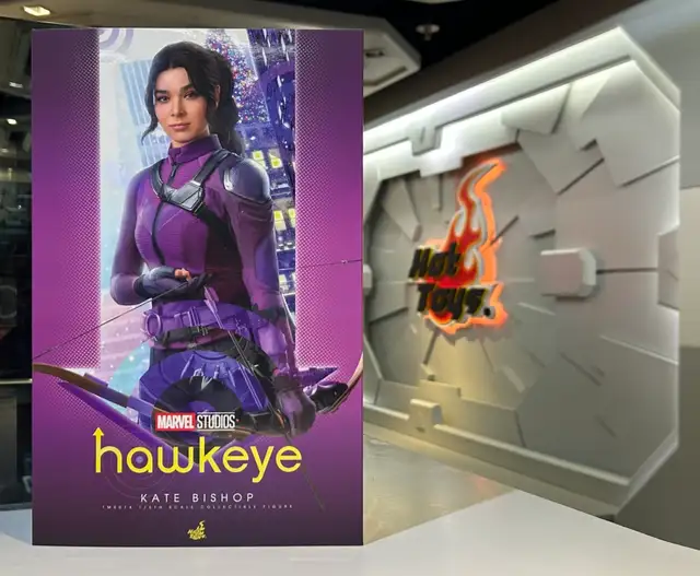 Hot Toys Hawkeye Kate Bishop Statue - Photo 7