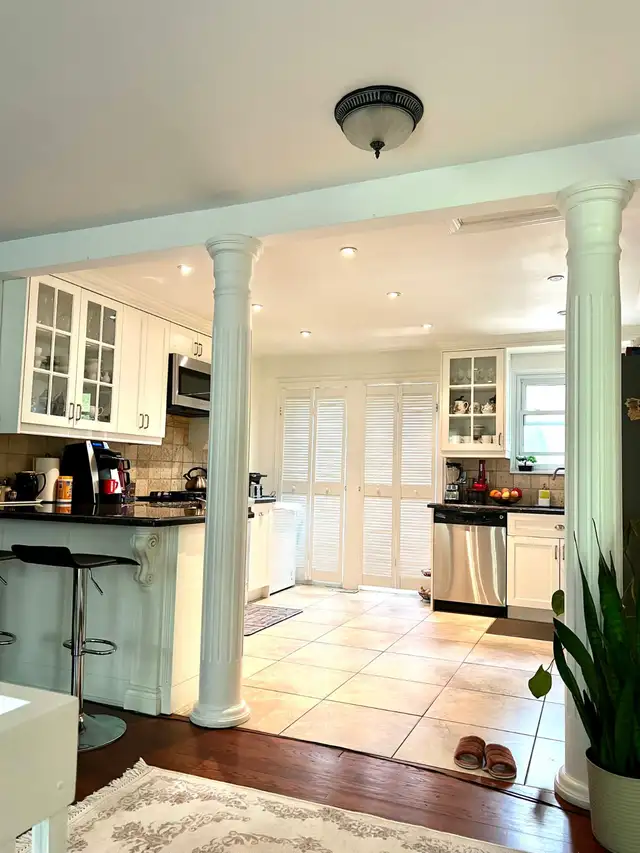 3BR Upper Unit | Quiet Tree‑Lined Area | 2 Parking | Available - Photo 6