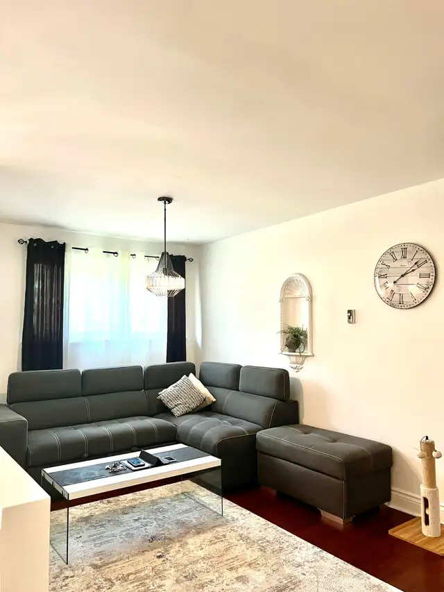 3BR Upper Unit | Quiet Tree‑Lined Area | 2 Parking | Available - Photo 9