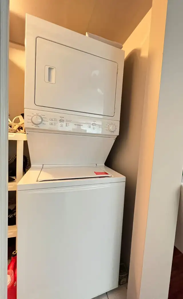 3BR Upper Unit | Quiet Tree‑Lined Area | 2 Parking | Available - Photo 21