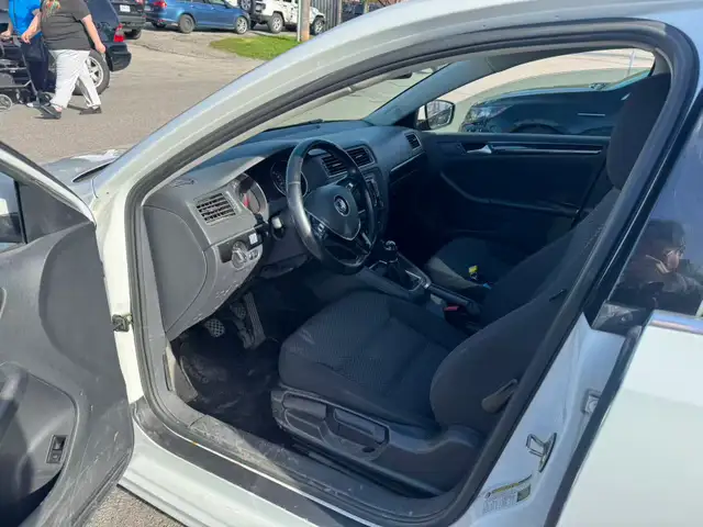 2015 Volkswagen Jetta Sedan Comfortline TDI MANUAL - Photo 6