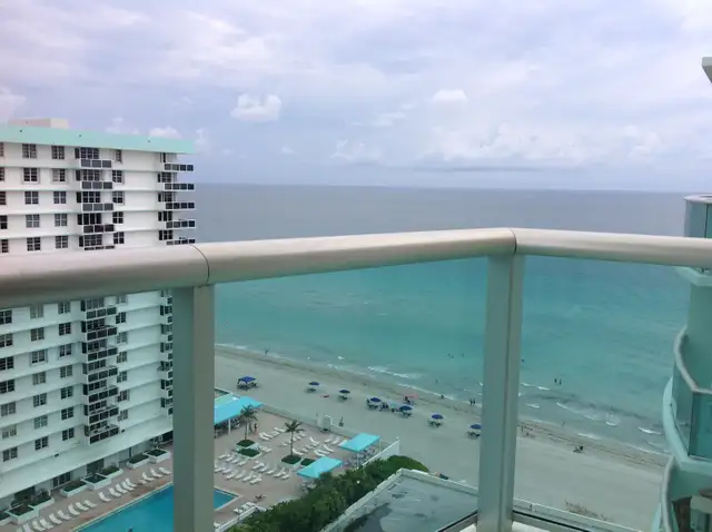 Hollywood, Florida, USA Beach front Condo - Photo 2