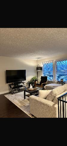 Centrally located 3 bedroom House - Photo 2
