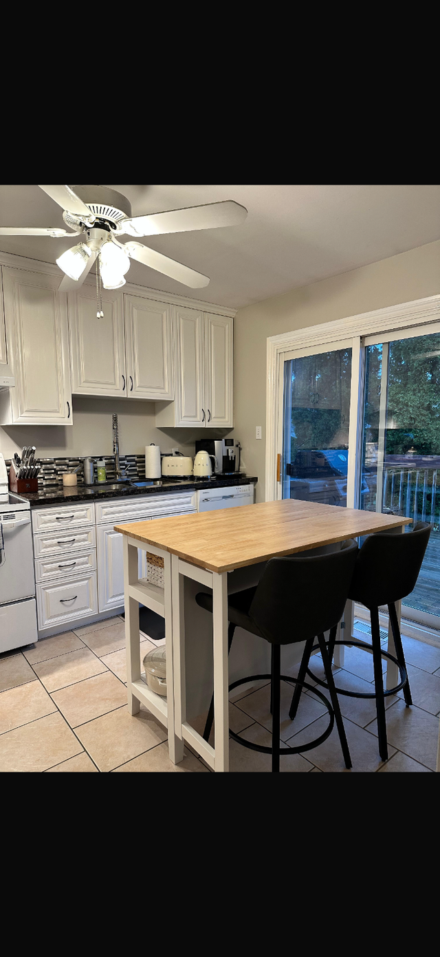 Centrally located 3 bedroom House - Photo 7