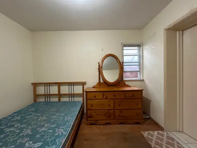 Best deal! only $798 very brigh one bedroom unit  rent