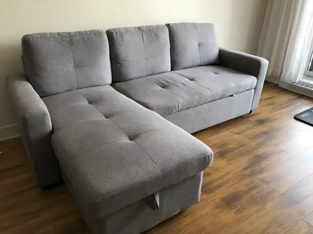 Canapé-lit d’angle réversible – Excellente qualité – 750$