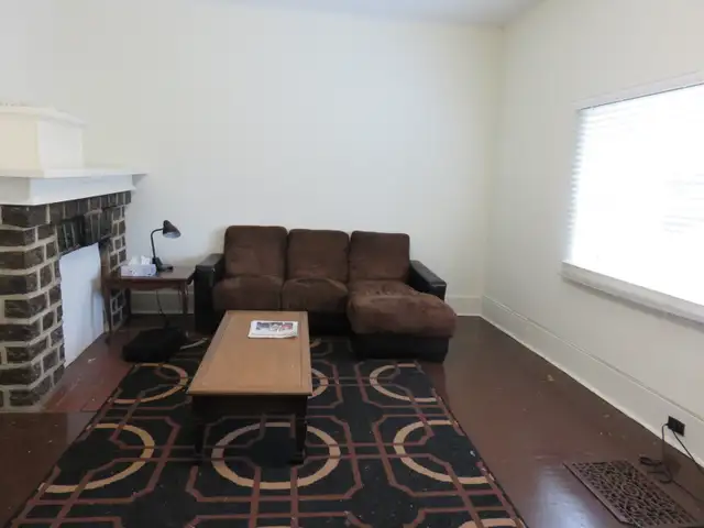 Great Student Rental In Fantastic Location 361 King St W - Photo 11