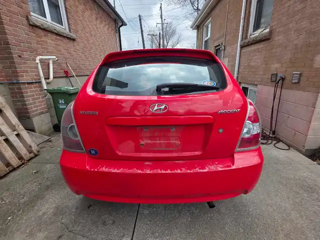 2009 Hyundai Accent - Photo 10
