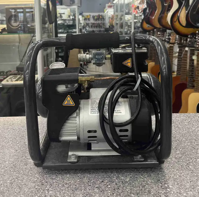 Senco 1 Gal Air Compressor - Photo 2