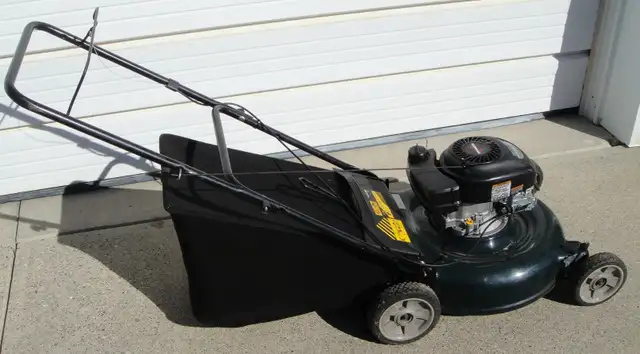 PARTS OR REPAIR YARD MACHINES GAS LAWNMOWER - Photo 2