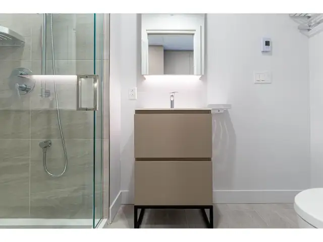 Prime Downtown Location Apartment for Rent - Photo 5