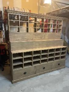 HR woodworking (finish carpenter)