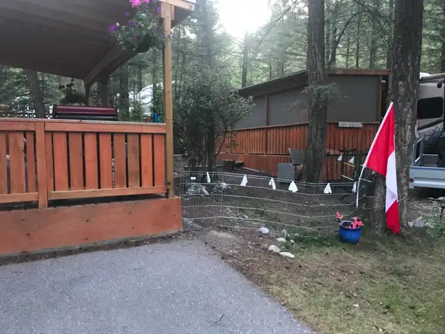 LOT & TRAILER FOR SALE: Mountain Shadows Resort, Radium BC - Photo 6