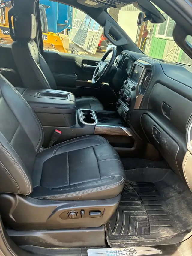 2022 Chevrolet Silverado 1500 High Country - Photo 4