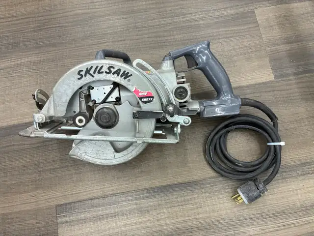Skilsaw SHD77 Magnesium Worm Drive Circular Saw