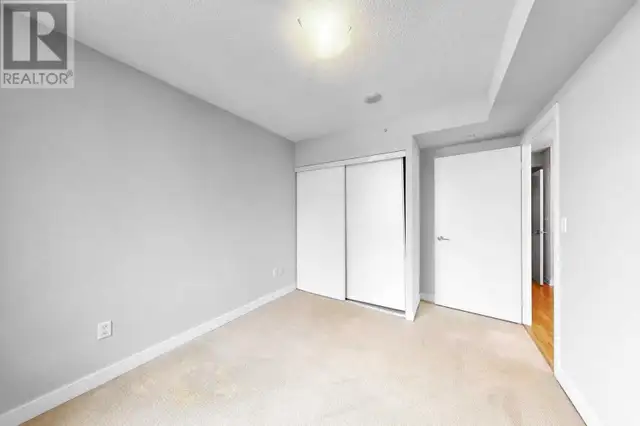 Yonge-Finch Condo 2 Bed 2 Bath 1 Parking at Subway station for r - Photo 7