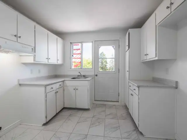 4 1/2 À LOUER LAVAL (VIMONT)-